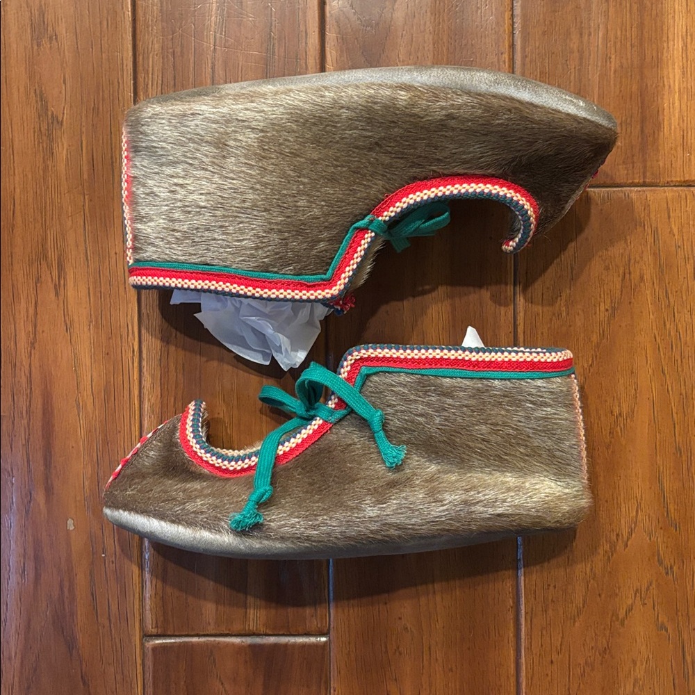 Vintage Men’s Norwegian Lapland Saami Reindeer Fur Nutukas Shoes